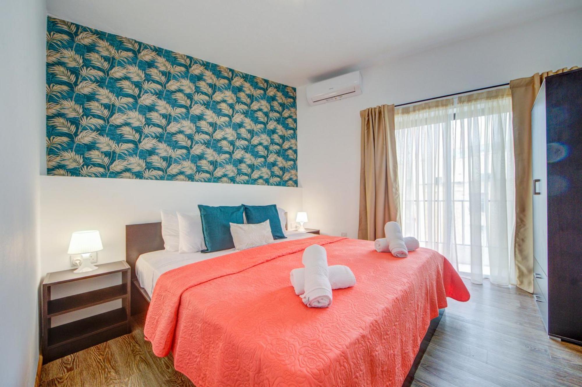 Sliema Exclusive 4-Bedroom Side Seaviews Apartments By Shortletsmalta Exteriér fotografie